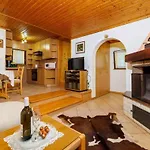 Homes With Pool In Breze 54922 בית נופש Breza