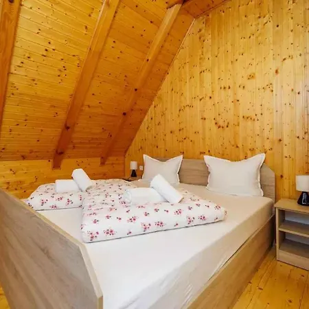 Holiday home Homes With Pool In Breze 54922