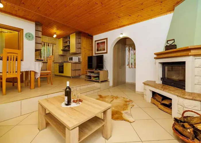 Case de vacanță Homes With Pool In Breze 54922